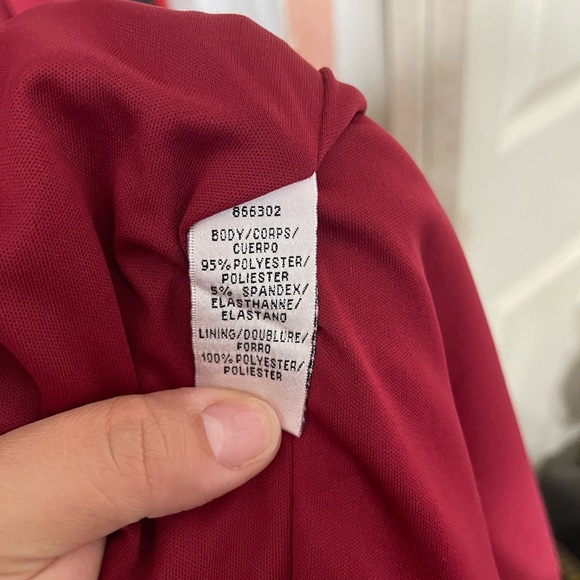 Women’s JS Collections Red Off The Shoulder Long Dress Prom Graduation Wedding - Picture 11 of 15